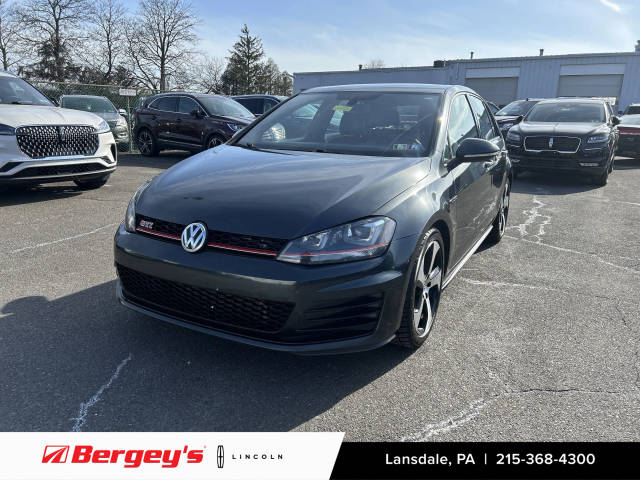 2015 Volkswagen Golf GTI SE w/Performance Pkg FWD photo