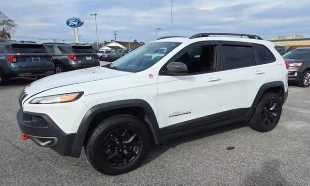 2015 Jeep Cherokee Trailhawk 4WD photo