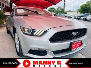 2015 Ford Mustang V6 RWD photo