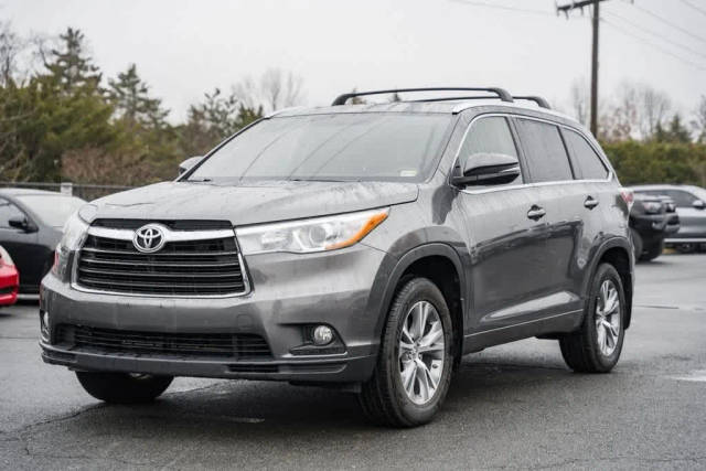 2015 Toyota Highlander XLE AWD photo