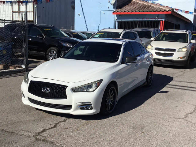 2015 Infiniti Q50  RWD photo