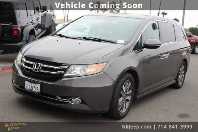 2015 Honda Odyssey Touring FWD photo