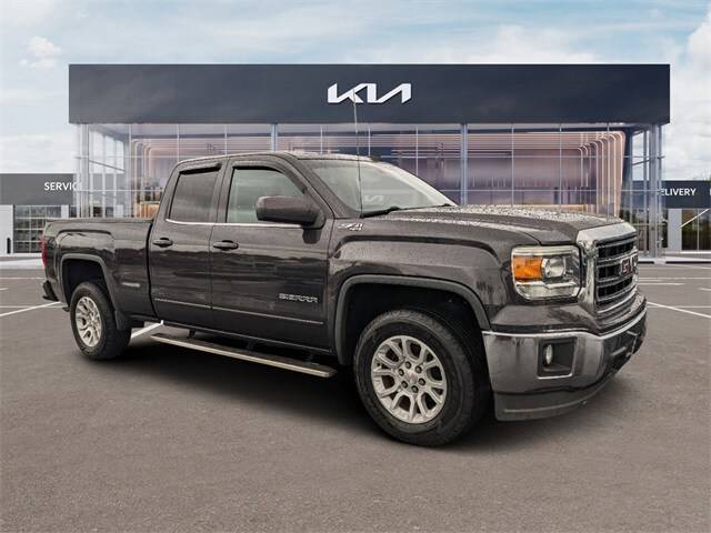 2015 GMC Sierra 1500 SLE 4WD photo