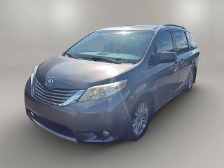 2015 Toyota Sienna XLE FWD photo