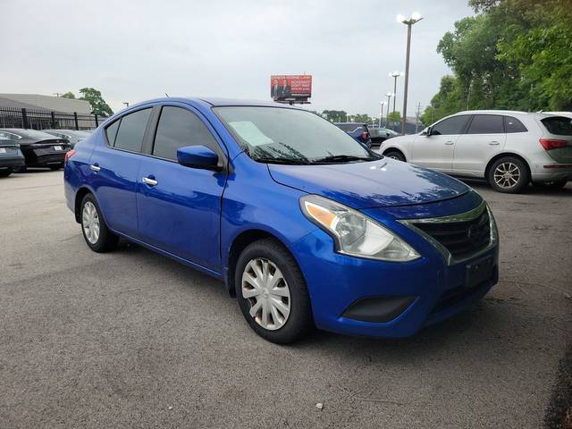 2015 Nissan Versa S FWD photo