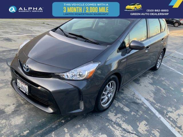 2015 Toyota Prius v Three FWD photo