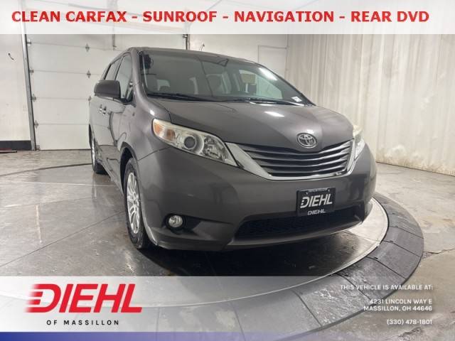 2015 Toyota Sienna XLE FWD photo