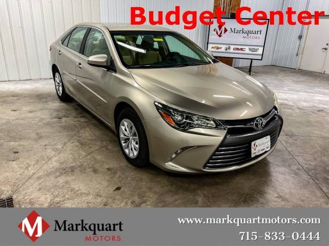 2015 Toyota Camry LE FWD photo