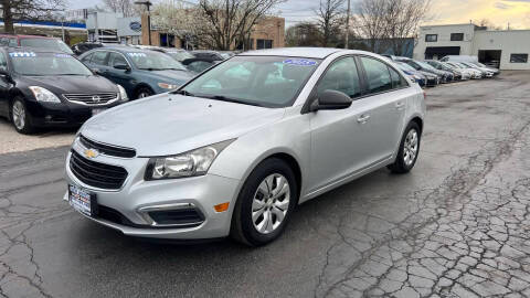 2015 Chevrolet Cruze LS FWD photo