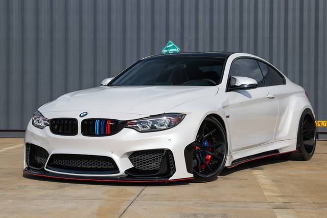 2015 BMW M4  RWD photo