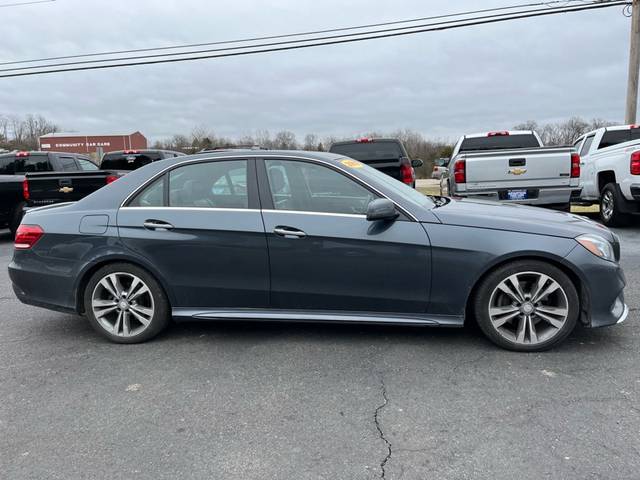 2016 Mercedes-Benz E-Class E 350 Sport RWD photo