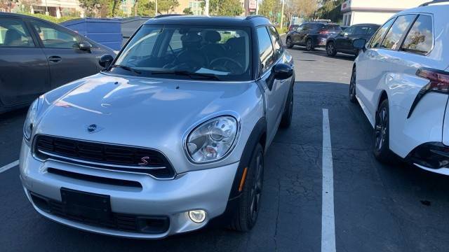 2015 MINI Countryman S FWD photo