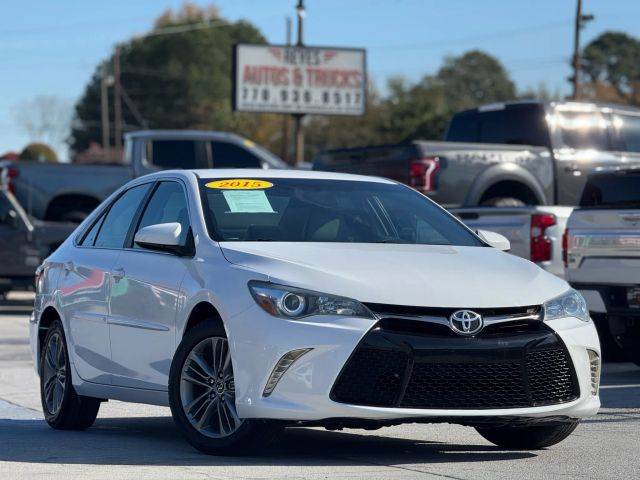 2015 Toyota Camry SE FWD photo