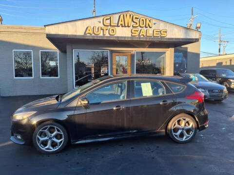 2015 Ford Focus ST FWD photo