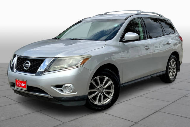 2015 Nissan Pathfinder S FWD photo