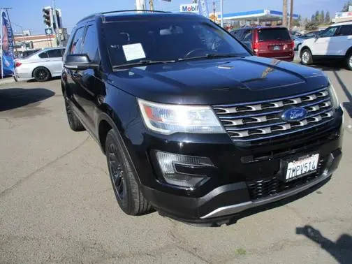 2016 Ford Explorer XLT FWD photo