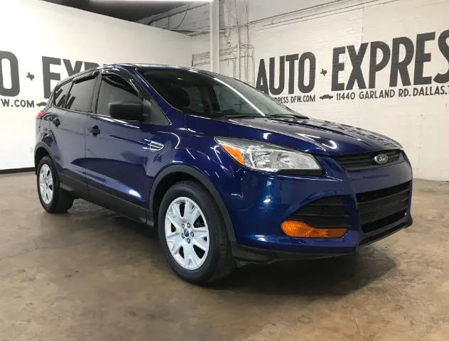 2016 Ford Escape S FWD photo