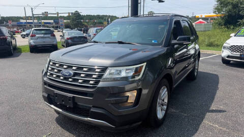 2016 Ford Explorer XLT FWD photo