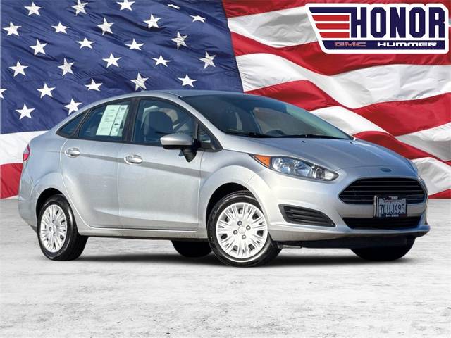 2015 Ford Fiesta S FWD photo