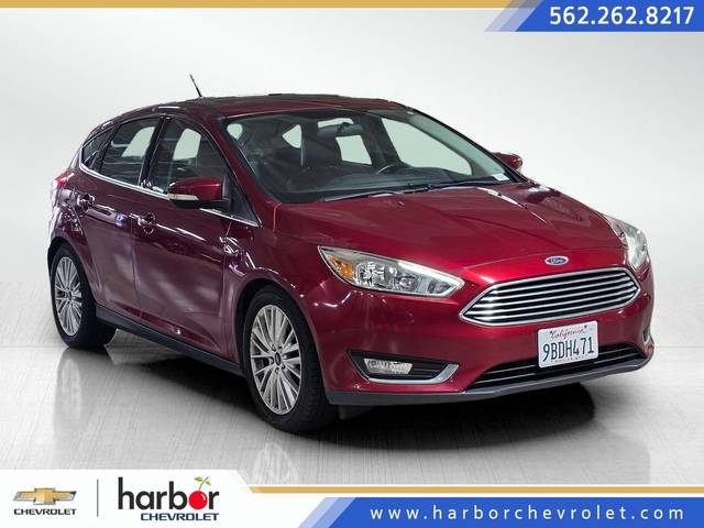 2015 Ford Focus Titanium FWD photo
