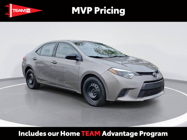 2015 Toyota Corolla LE FWD photo