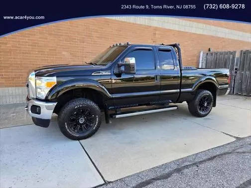 2016 Ford F-350 Super Duty XLT 4WD photo