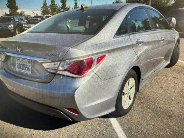 2015 Hyundai Sonata FWD photo