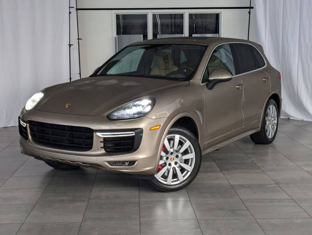 2015 Porsche Cayenne Turbo AWD photo