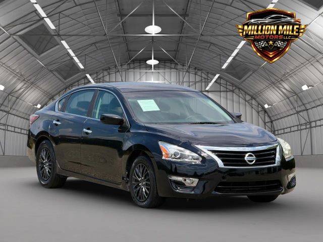 2015 Nissan Altima 2.5 S FWD photo