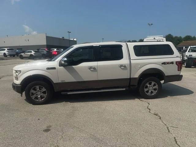 2015 Ford F-150 Lariat 4WD photo