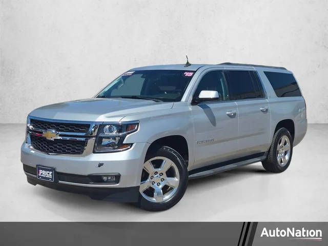 2015 Chevrolet Suburban LT 4WD photo