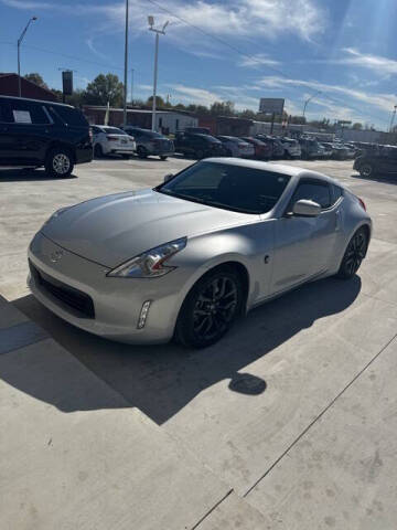 2016 Nissan 370Z  RWD photo