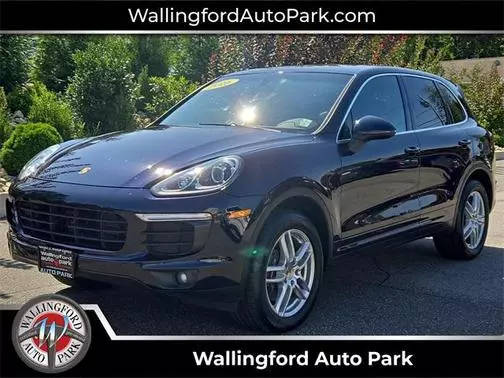 2016 Porsche Cayenne  AWD photo