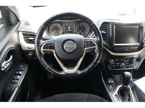2015 Jeep Cherokee Latitude 4WD photo