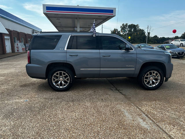 2015 GMC Yukon SLE 4WD photo