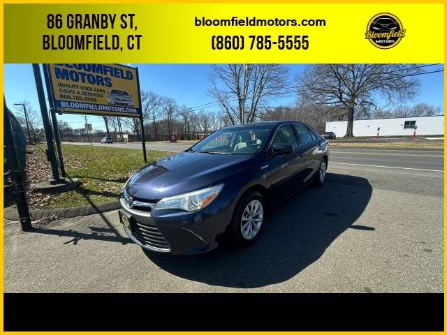 2015 Toyota Camry LE FWD photo