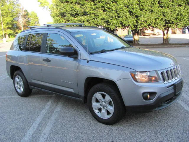 2015 Jeep Compass Sport FWD photo