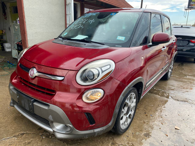 2015 FIAT 500L Trekking FWD photo