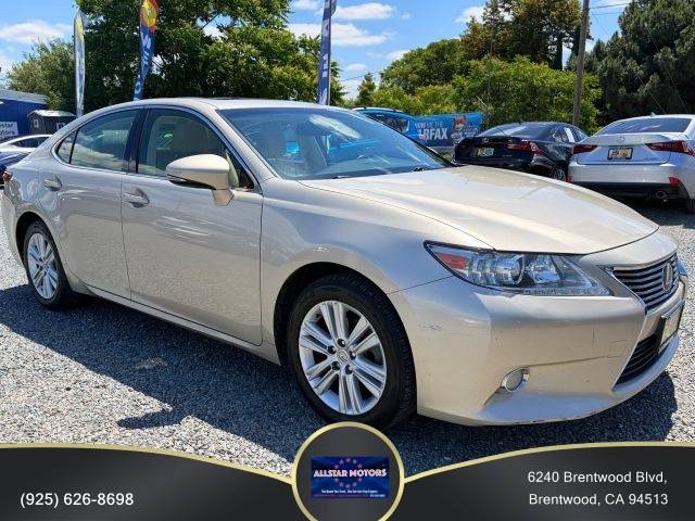 2015 Lexus ES  FWD photo