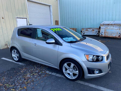 2015 Chevrolet Sonic LTZ FWD photo