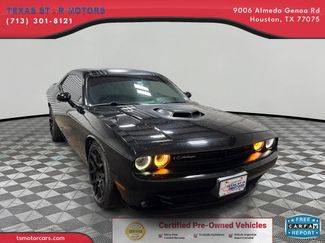 2015 Dodge Challenger R/T Plus Shaker RWD photo