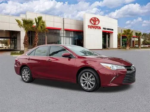 2015 Toyota Camry XLE FWD photo
