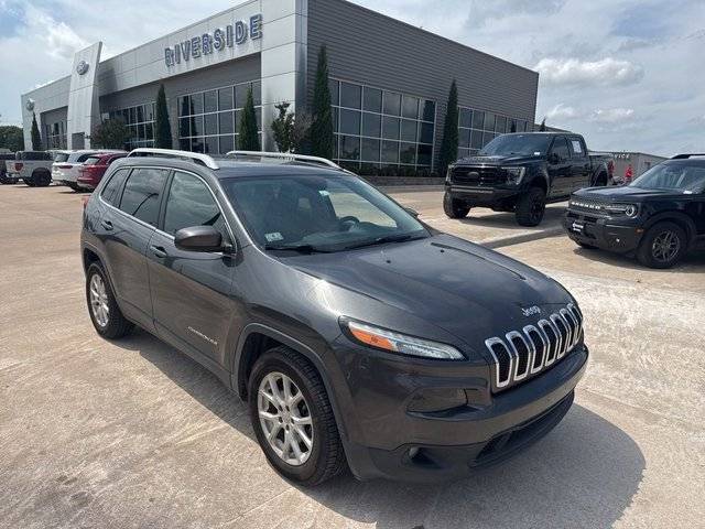 2015 Jeep Cherokee Latitude FWD photo