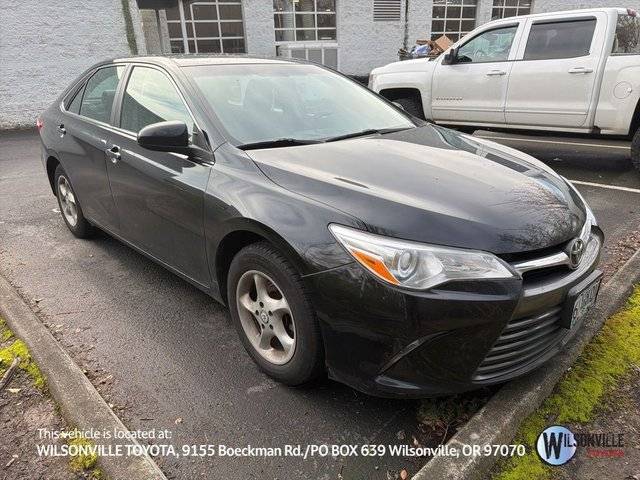2015 Toyota Camry LE FWD photo