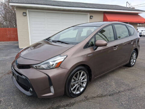 2015 Toyota Prius v Five FWD photo