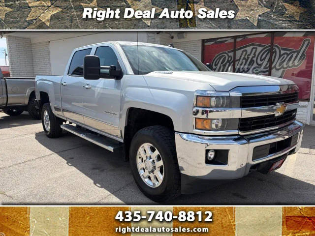 2015 Chevrolet Silverado 3500HD LTZ 4WD photo