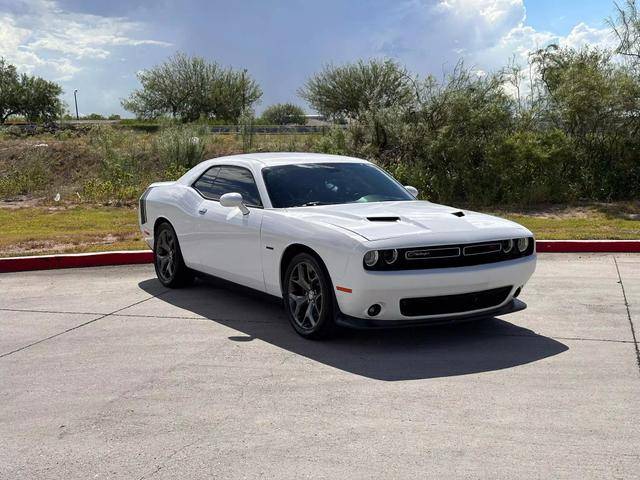 2015 Dodge Challenger R/T RWD photo