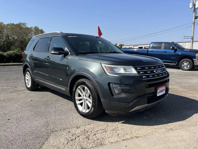 2016 Ford Explorer XLT FWD photo