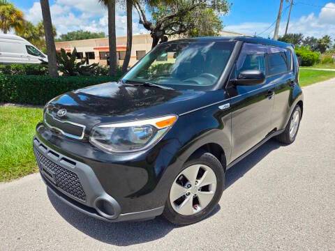 2015 Kia Soul Base FWD photo