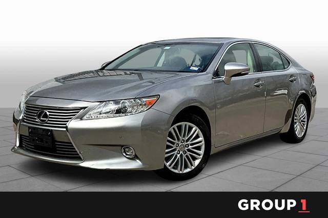 2015 Lexus ES  FWD photo